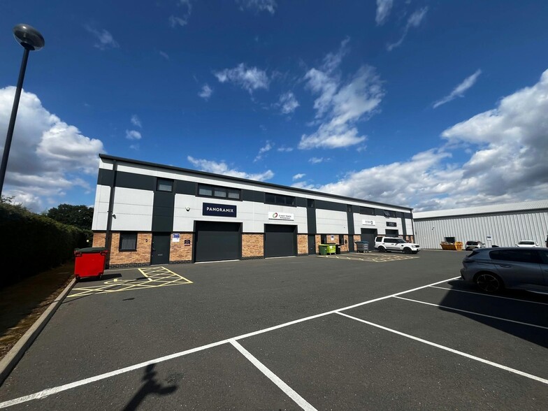 Sadler Rd, Lincoln for lease - Building Photo - Image 2 of 2