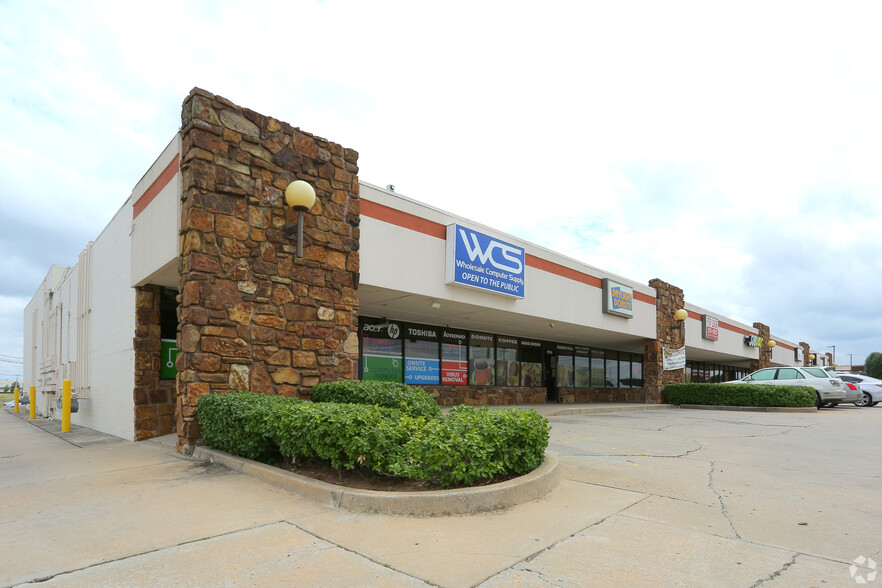 5800-5807 S Garnett Rd, Tulsa, OK for lease - Building Photo - Image 2 of 9