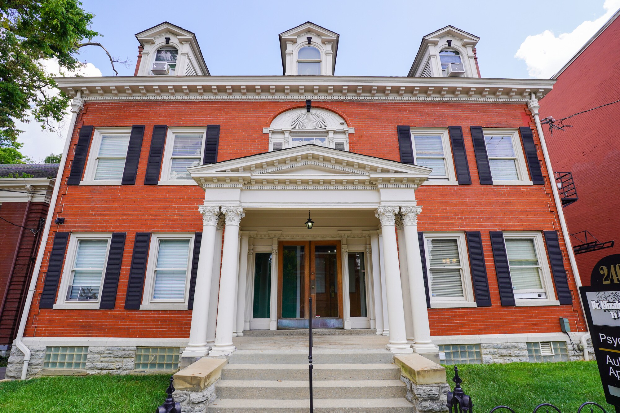 2404 Auburn Ave, Cincinnati, OH for sale Building Photo- Image 1 of 1
