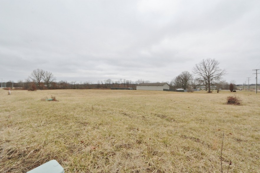 Fairview Rd, Zanesville, OH for sale - Building Photo - Image 1 of 1