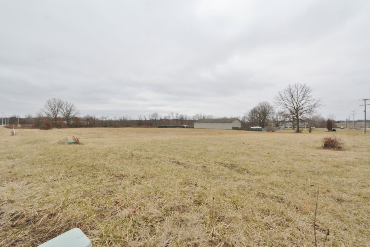 Fairview Rd, Zanesville, OH for sale Building Photo- Image 1 of 1