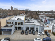 Metropolitan Ave - Parking Garage