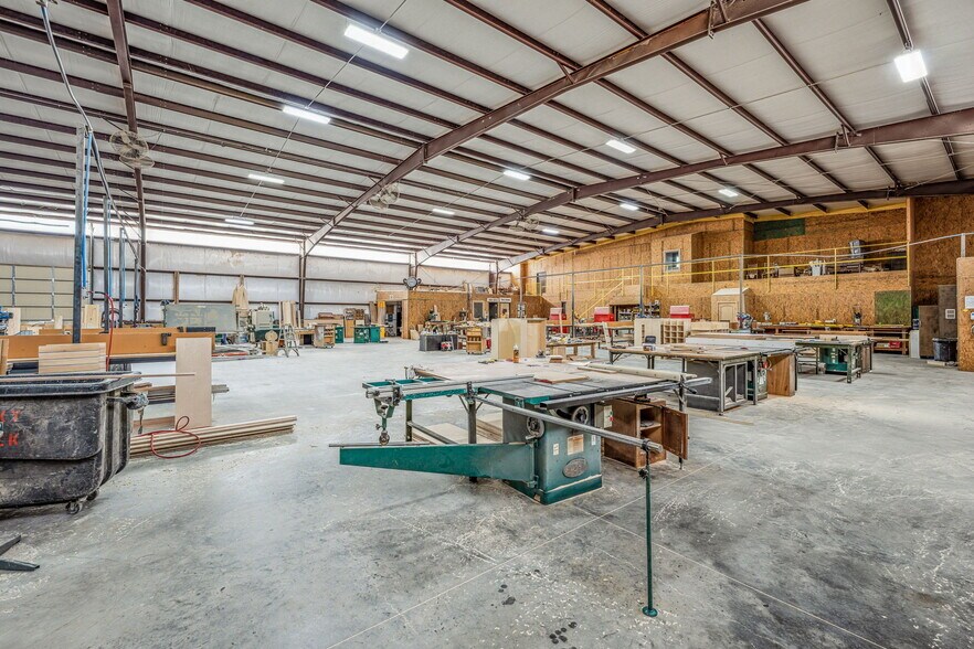 1330 N US Highway 281, Stephenville, TX for sale - Interior Photo - Image 1 of 1