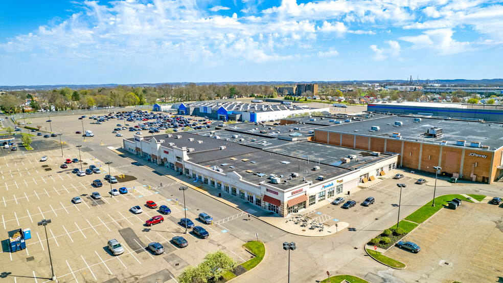 4050-4300 W Tuscarawas St, Canton, OH for sale - Building Photo - Image 3 of 5