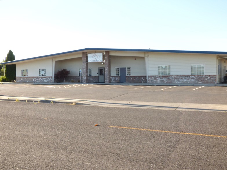 700 Sharon Ave E, Moses Lake, WA for sale - Primary Photo - Image 1 of 1