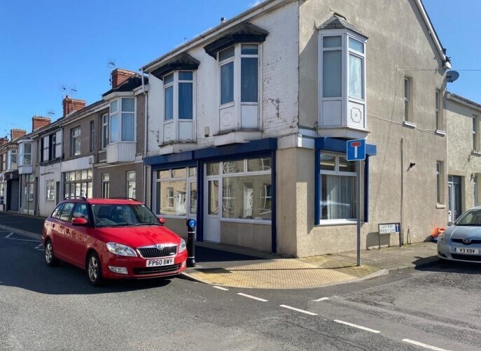74 New Rd, Porthcawl, CF36 5DE Retail for Sale