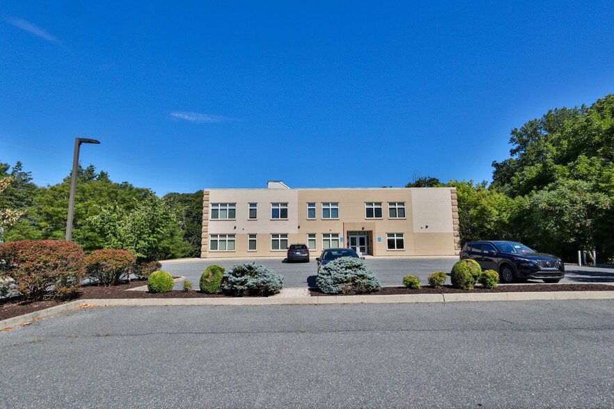 1425 Mountain Dr N, Bethlehem, PA for lease - Building Photo - Image 3 of 11