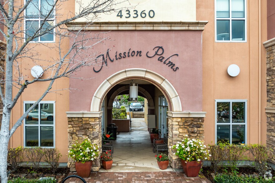 43360 Mission Blvd, Fremont, CA for lease - Building Photo - Image 3 of 12