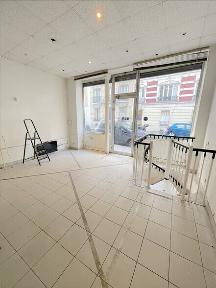 Retail in Paris for sale - Building Photo - Image 2 of 8