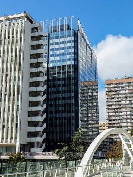 33 quai de Dion Bouton, Puteaux for lease - Building Photo - Image 3 of 4