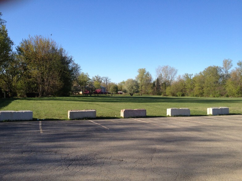 Land in Wauconda, IL for sale - Primary Photo - Image 1 of 1