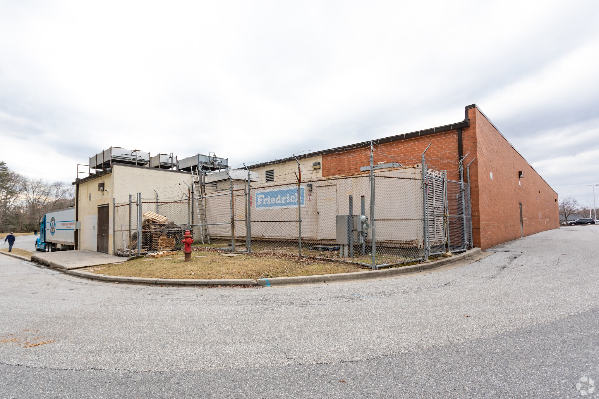 8095 Edwin Raynor Blvd, Pasadena, MD 21122 Chesterfield Plaza