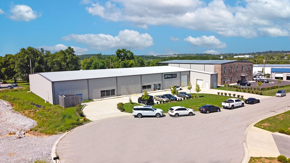 160 Zakk Ct, Nicholasville, KY for sale - Building Photo - Image 3 of 10