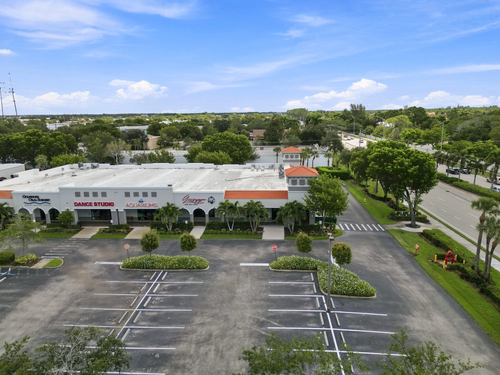 1585 Pine Ridge Rd, Naples, FL for lease Building Photo- Image 1 of 6