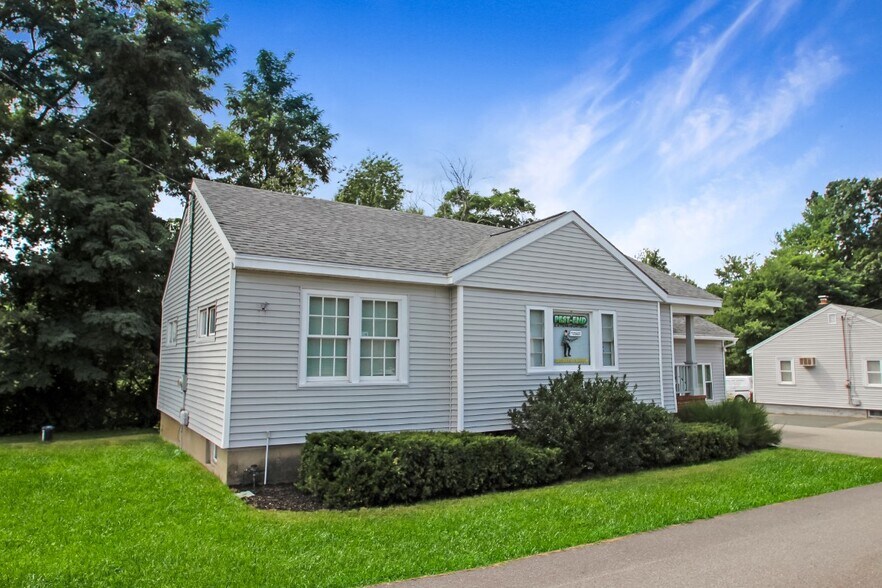 80 Plaistow Rd, Plaistow, NH for sale - Building Photo - Image 1 of 1