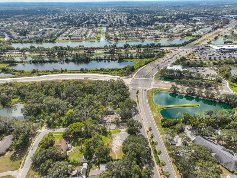 370 Morrison Rd, Brandon, FL for lease - Building Photo - Image 1 of 27