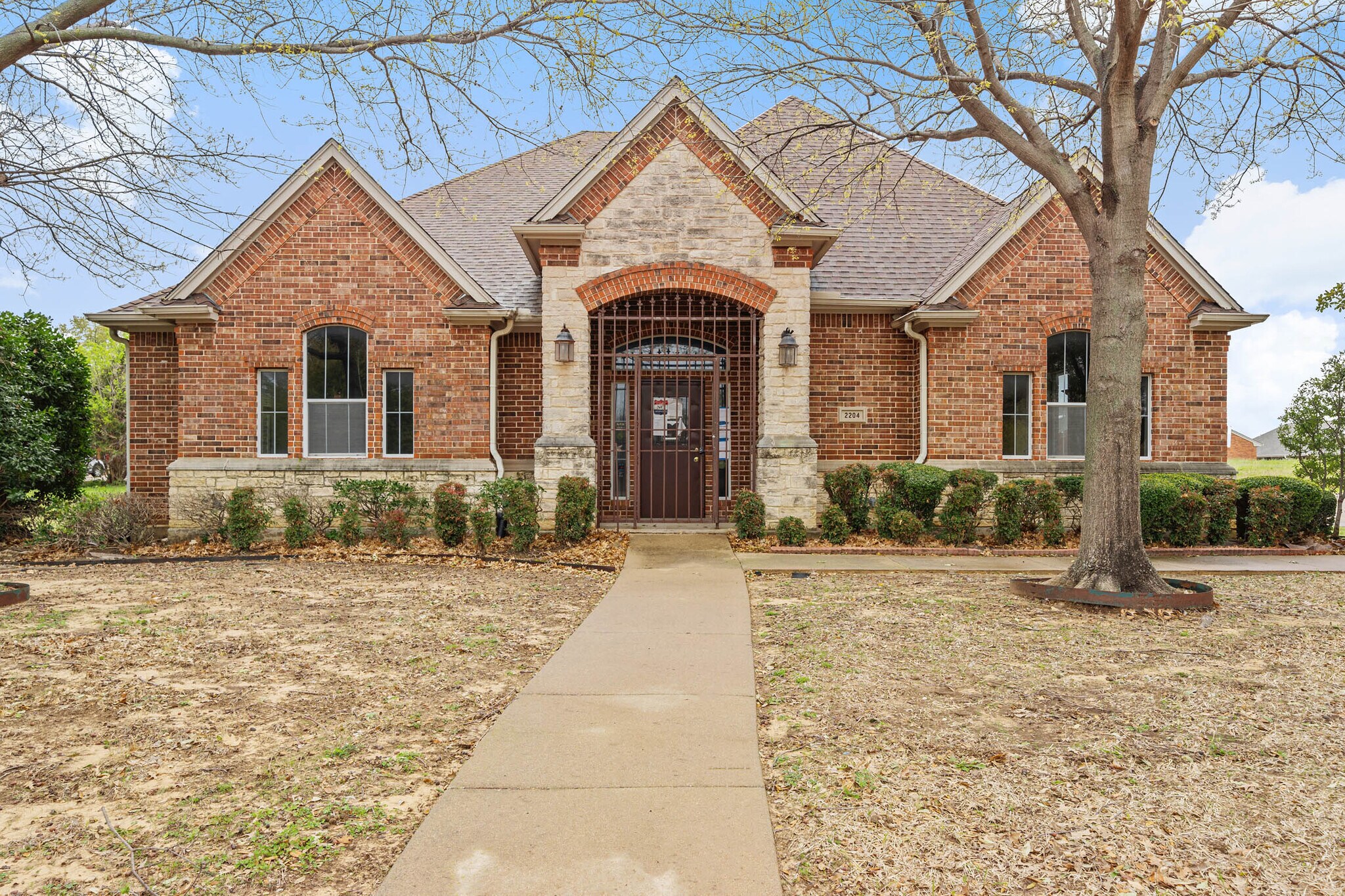 2204 Park Springs Blvd, Arlington, TX for sale Building Photo- Image 1 of 1