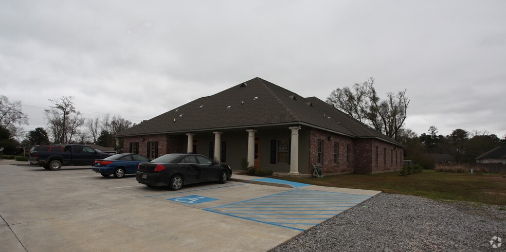 1211-1217 N Range Ave, Denham Springs, LA for lease - Building Photo - Image 3 of 3
