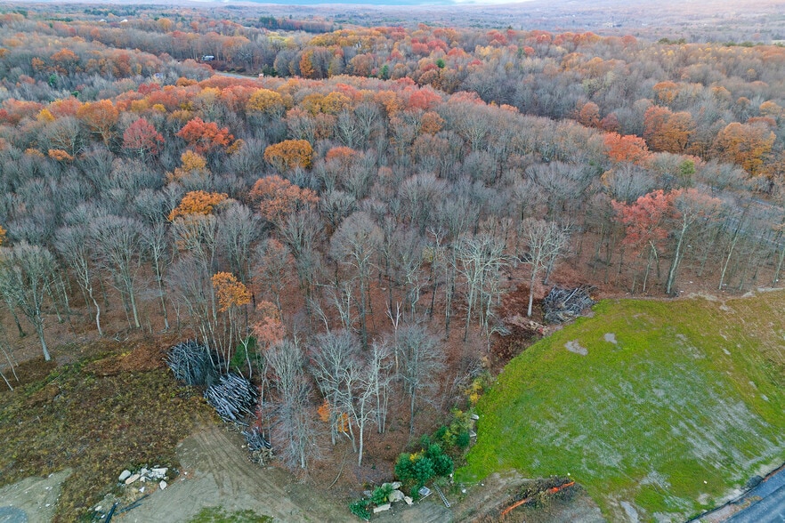 4 Distribution dr, Bloomingburg, NY for sale - Primary Photo - Image 1 of 5
