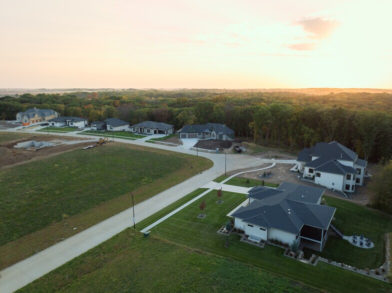 SW Indigo Ave, Van Meter, IA for sale - Building Photo - Image 2 of 14