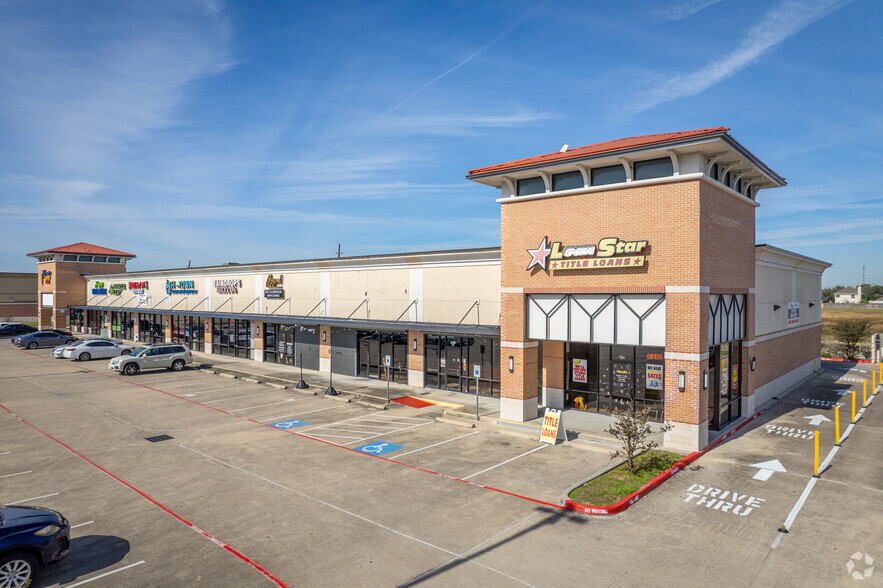 4001 S Sam Houston Pky, Houston, TX for lease - Building Photo - Image 3 of 27