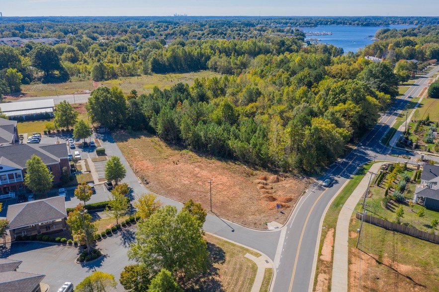 18800 Nantz Rd, Cornelius, NC for sale - Aerial - Image 1 of 12