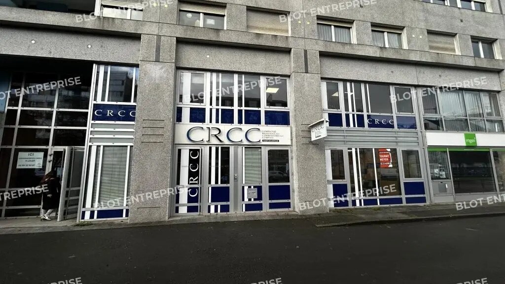 Office in Rennes for sale Building Photo- Image 1 of 11
