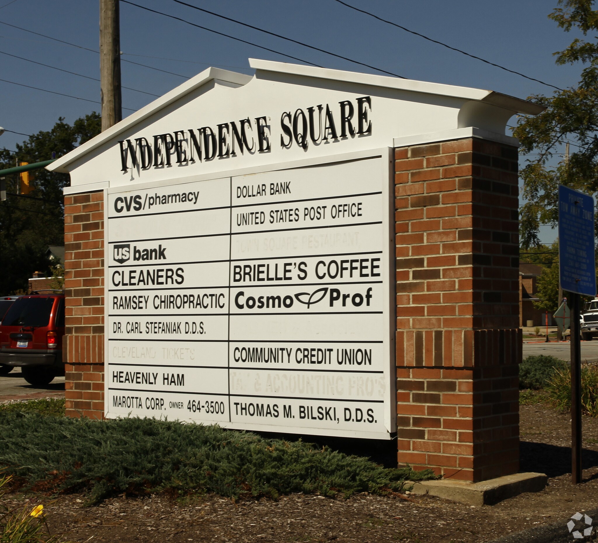 65116551 Brecksville Rd, Independence, OH 44131 Independence Square