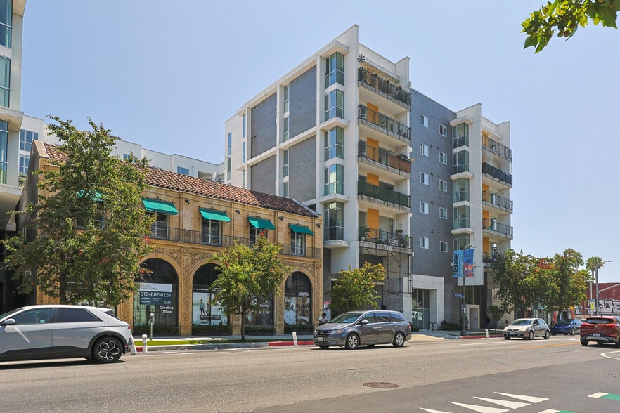 5550 Hollywood Blvd, Los Angeles, CA for lease - Building Photo - Image 3 of 8