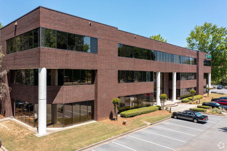 3901 Roswell Rd, Marietta, GA for lease - Building Photo - Image 1 of 5