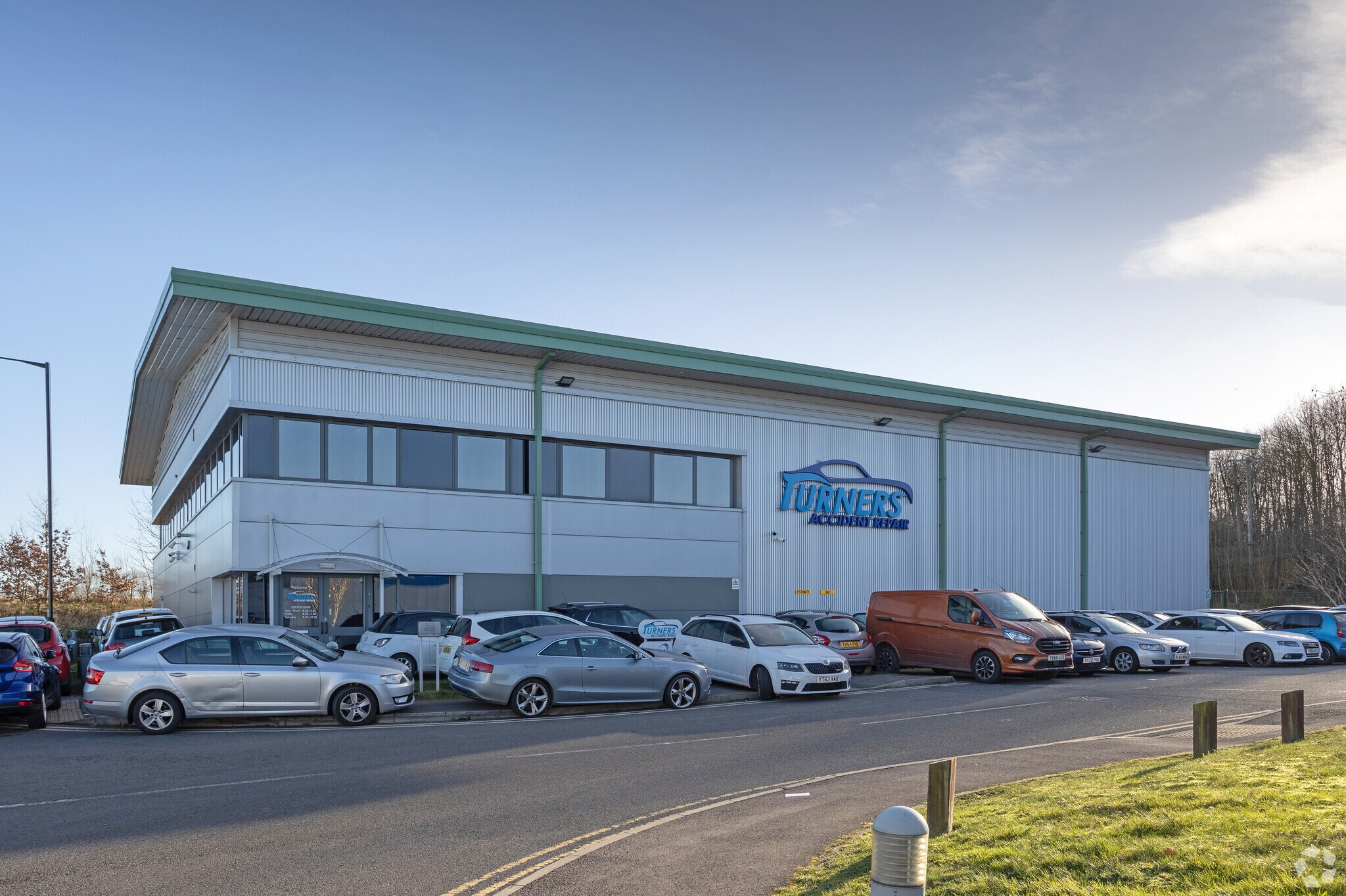 31 Waleswood Way, Wales for lease Primary Photo- Image 1 of 5