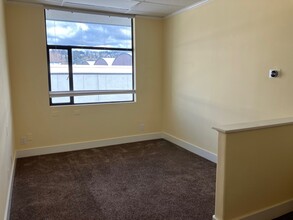 6500 Fairmount Ave, El Cerrito, CA for lease Interior Photo- Image 1 of 7