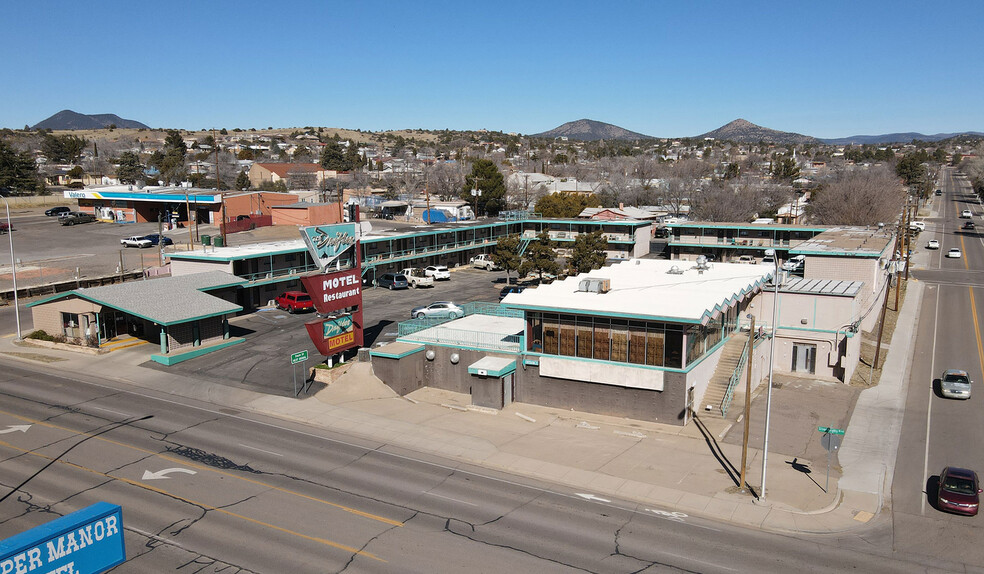 711 Silver Heights Blvd, Silver City, NM for sale - Primary Photo - Image 1 of 1