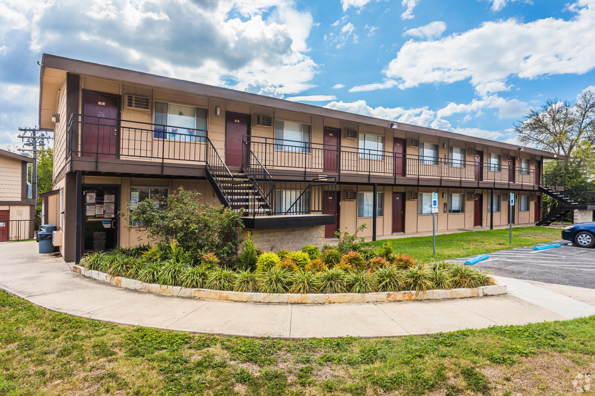 3222 NW Loop 410, San Antonio, TX for sale Primary Photo- Image 1 of 1