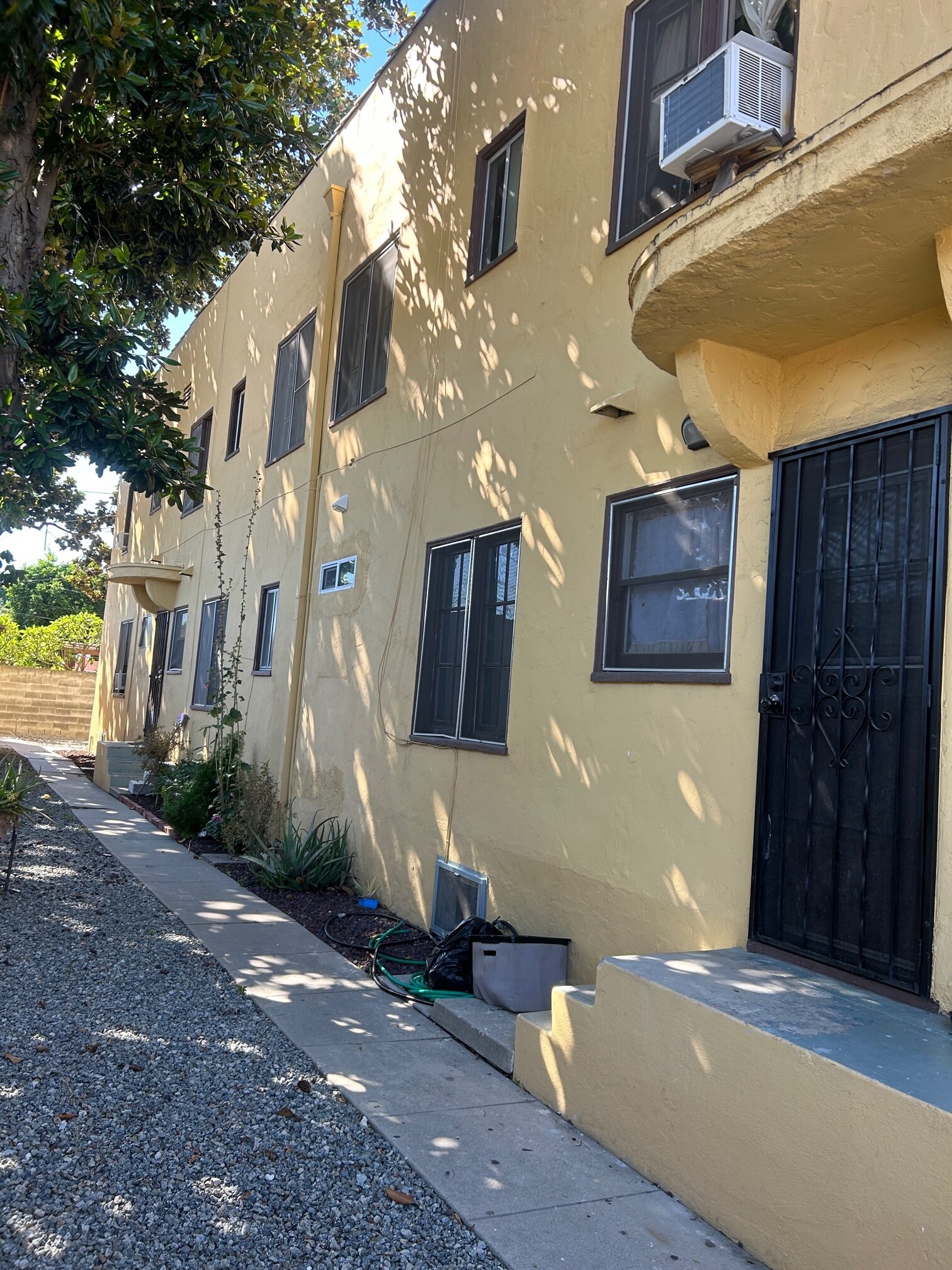 5601 Fishburn Ave, Maywood, CA 90270 Multifamily for Sale