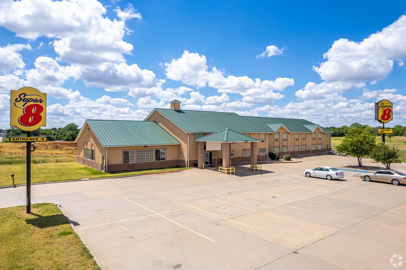 3803 S Pike Rd, Winfield, KS 67156