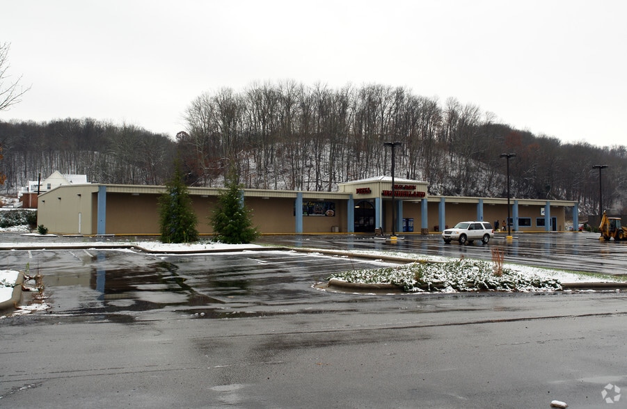 5 Cracker Barrel Dr, Barboursville, WV for sale - Building Photo - Image 1 of 20