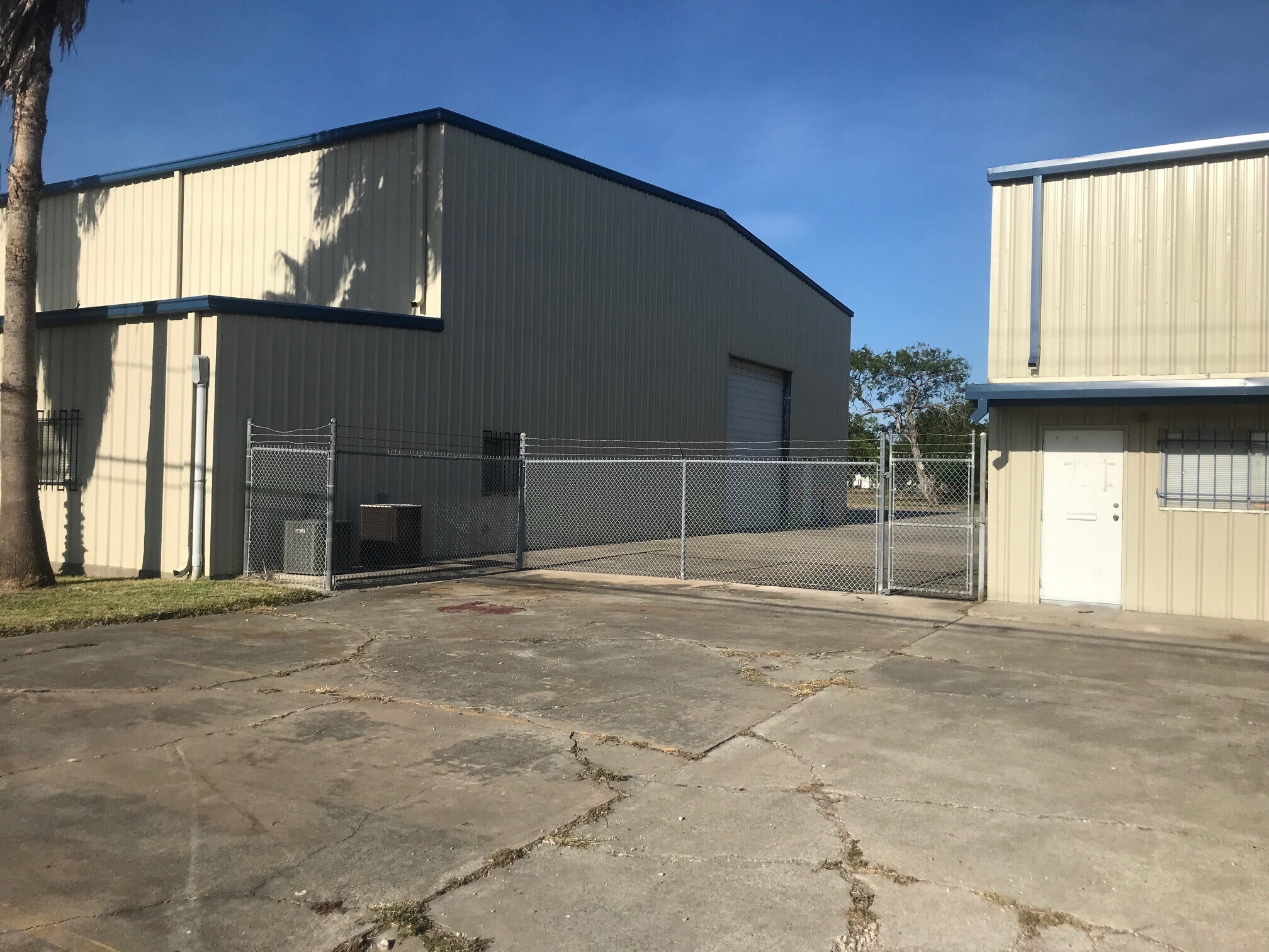 820 Mcbride Ln, Corpus Christi, TX 78408 Industrial for Sale