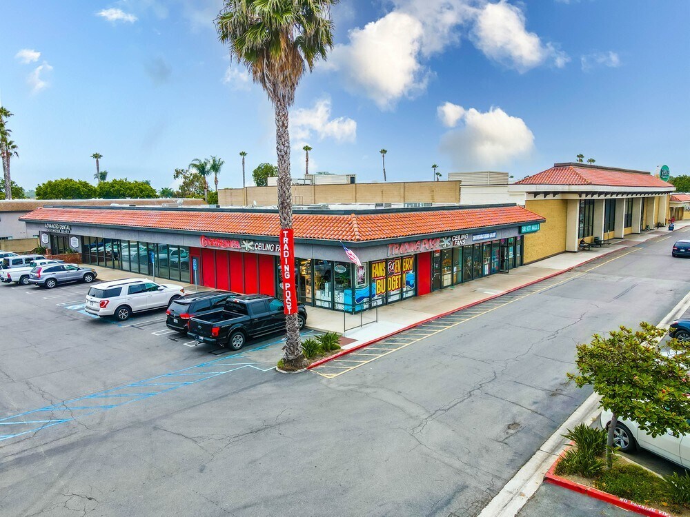 69266968 Warner Ave, Huntington Beach, CA 92647 Sprouts Center