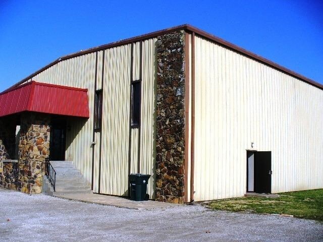 1075 E Highland St, Aurora, MO for sale Primary Photo- Image 1 of 1