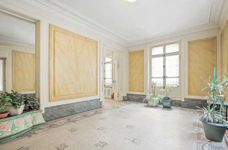 Office in Paris for lease - Lobby - Image 1 of 2