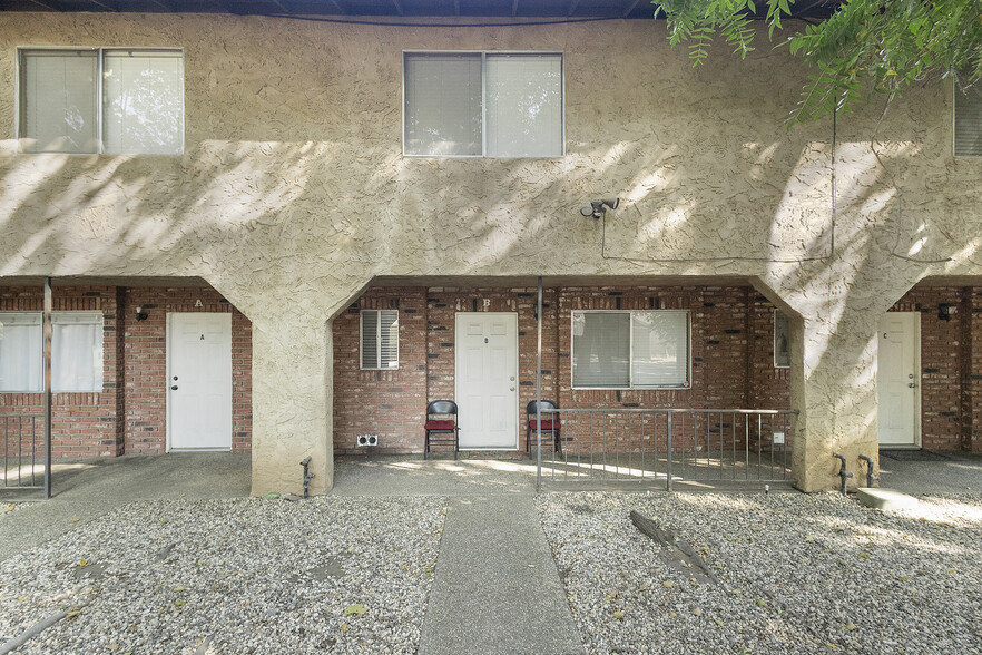 403 E Maple St, Chico, CA for sale - Building Photo - Image 3 of 17