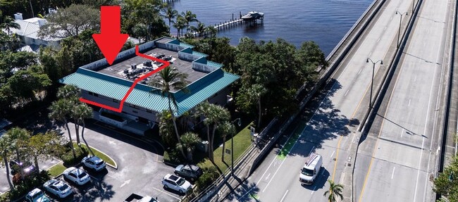 More details for 3601 SE Ocean Blvd, Sewalls Point, FL - Office for Sale