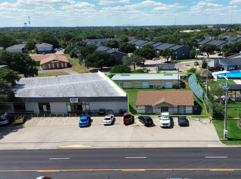 3600 E 29th St, Bryan, TX for lease - Building Photo - Image 1 of 7