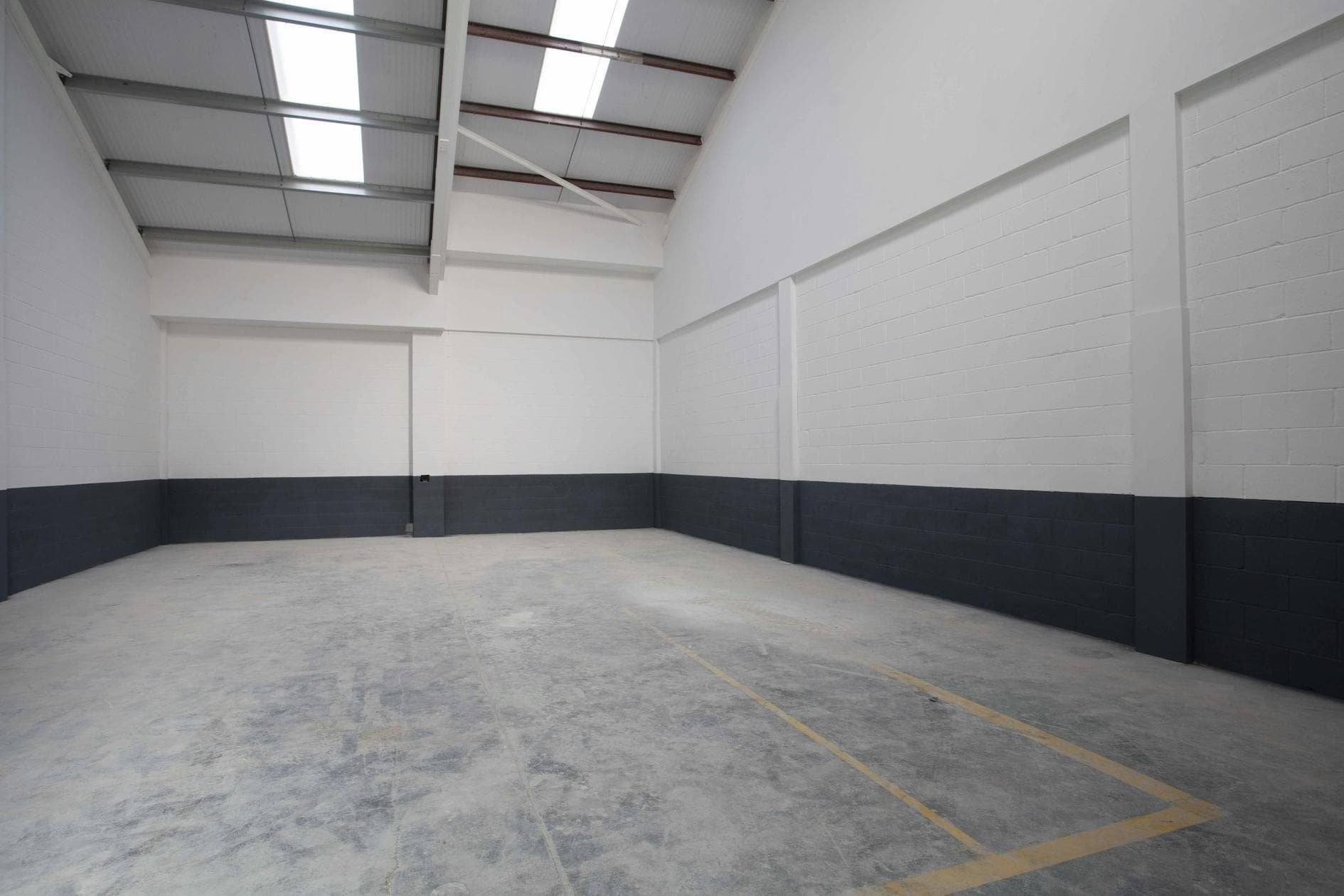 103 Cheney Manor, Swindon for lease Interior Photo- Image 1 of 2