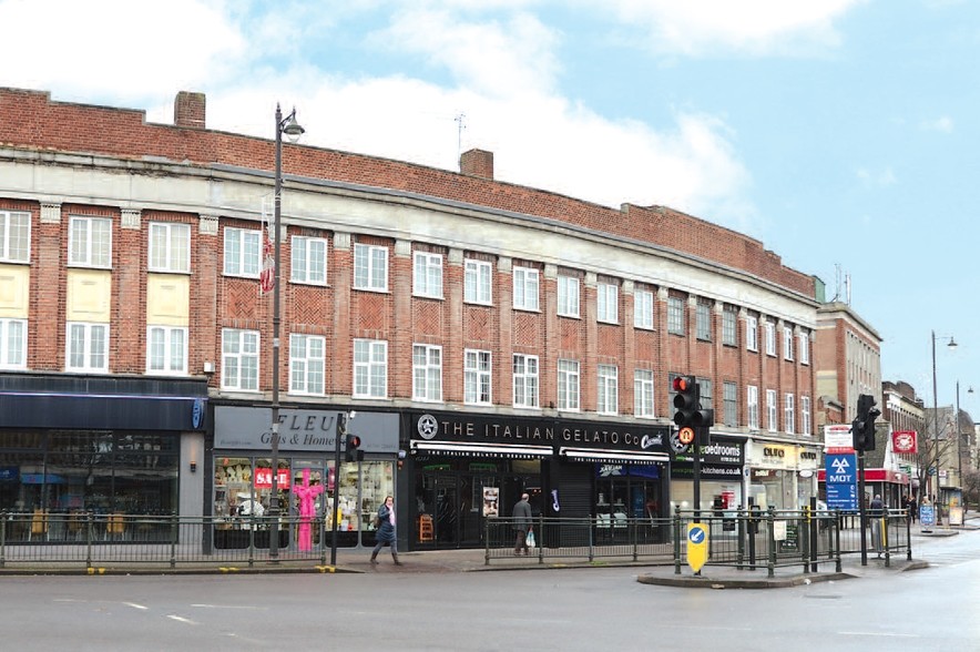 1-9 Station Rd, Upminster for lease - Primary Photo - Image 1 of 1