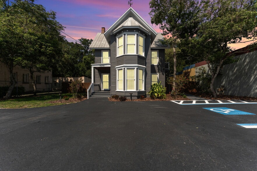 4206 N Nebraska Ave, Tampa, FL for sale - Building Photo - Image 1 of 33