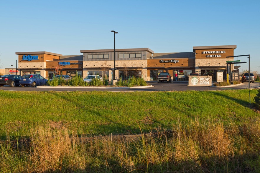2360 Costco Way, Green Bay, WI for sale - Primary Photo - Image 1 of 1