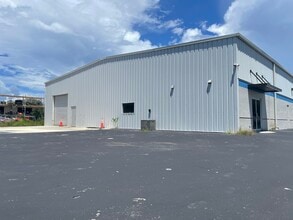 11680 Metro Pky, Fort Myers, FL for lease Building Photo- Image 1 of 5