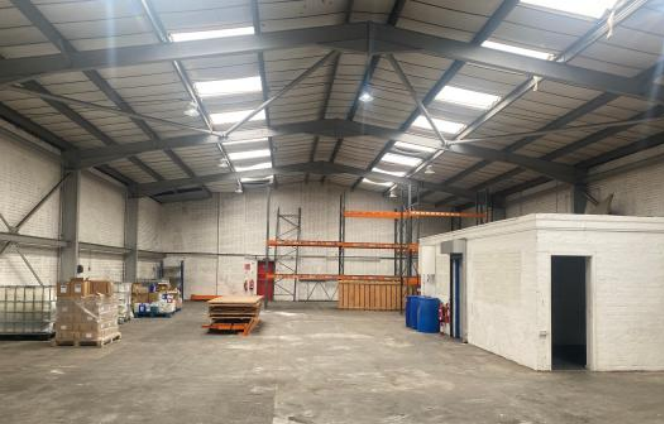 Oldbury Rd, West Bromwich for lease Interior Photo- Image 1 of 2